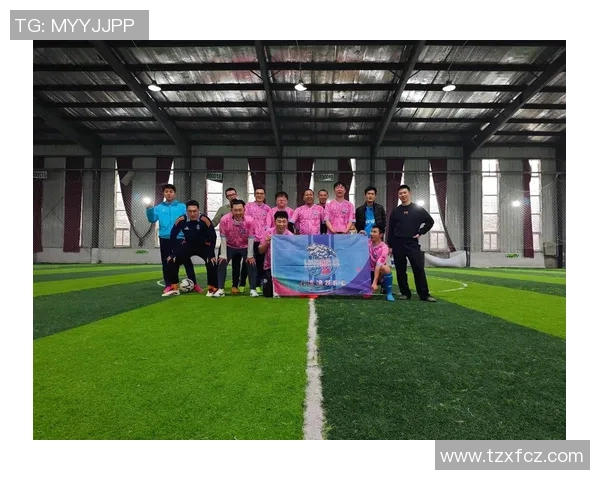 越南足球明星走进校园激励青少年追逐梦想与运动热情