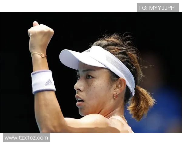 王蔷与小威精彩对决回放分析赛场瞬间与技术细节全解析